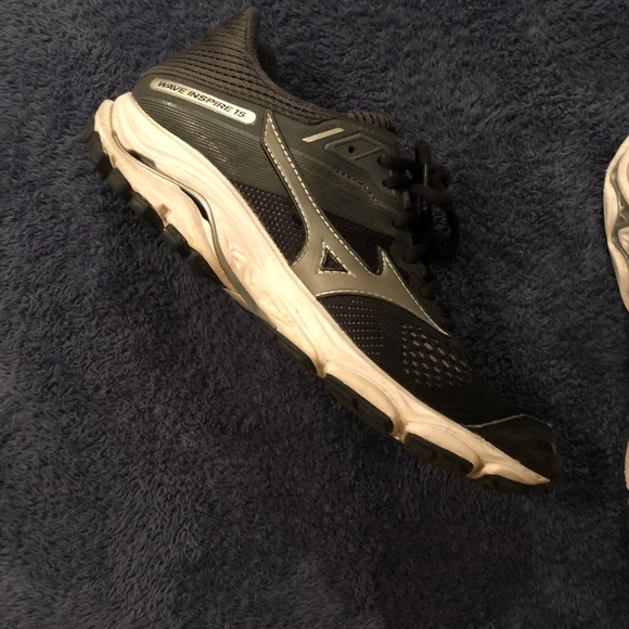 Brooks running shoes - Picture 2 of 2